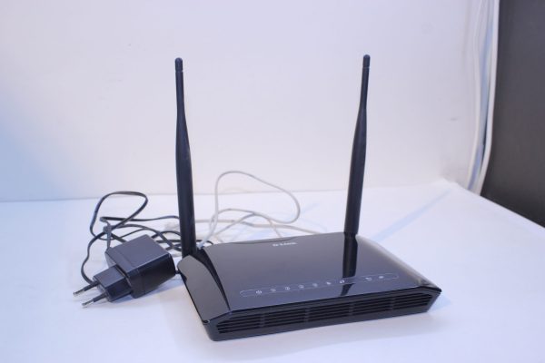 مودم D-Link DSL-2740U